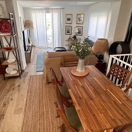 Beautiful House 100 Metres From Santandria Ferienhaus *