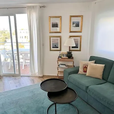 Beautiful House 100 Metres From Santandria